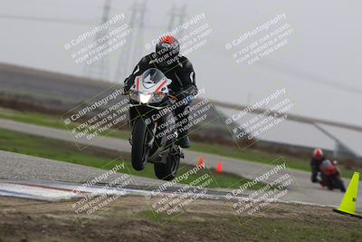 media/Nov-29-2025-TrackDaz (Sat) [[10ae2d9bce]]/A Group/Session 4 (Wheelie Bump)/